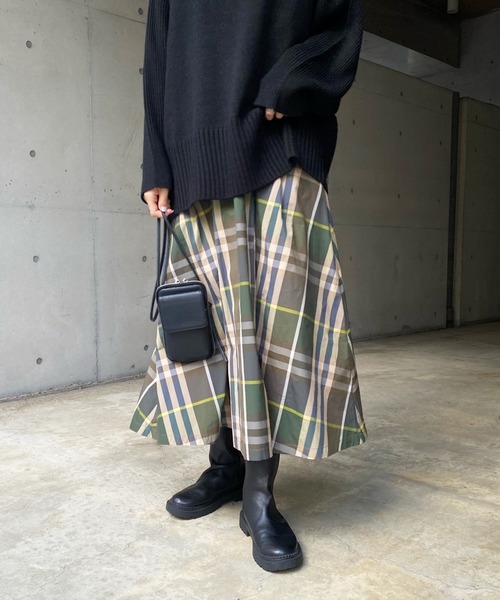 DouDou(ドゥドゥ)の「【WEB限定】チェックタックフレアスカート(スカート・レディース・カーキ/グリーン・FREE)」の16枚目の写真
