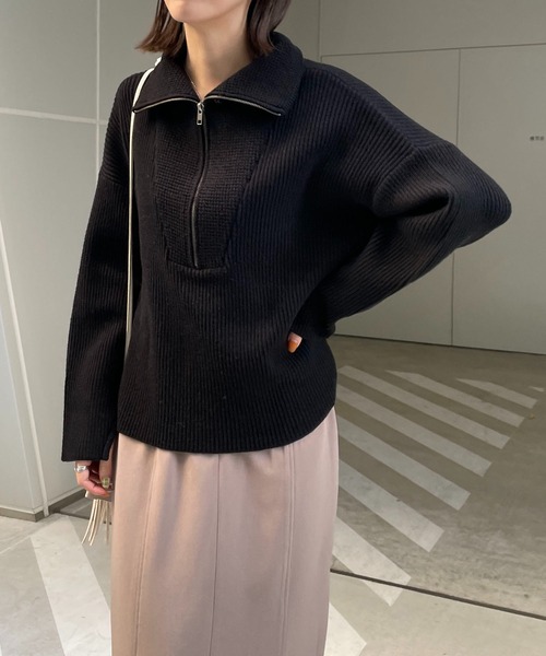 CAPRICIEUX LE'MAGE（カプリシューレマージュ）の「ハーフジッププルオーバー（ニット/セーター・レディース・ブラック/ベージュ/オフホワイト・FREE）」の3枚目の写真