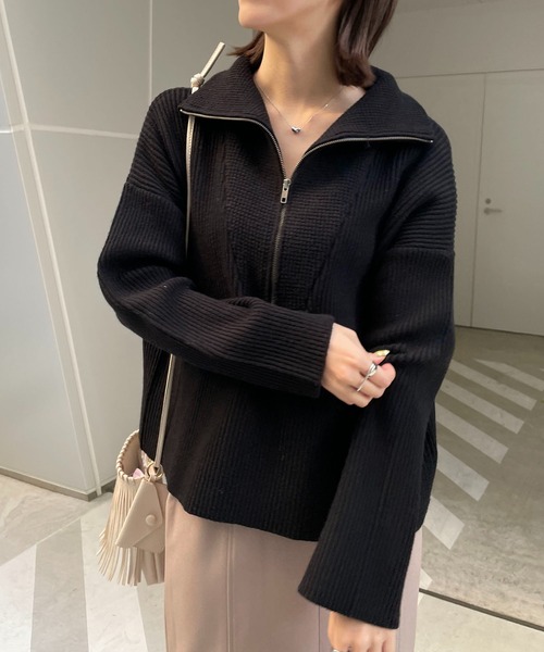 CAPRICIEUX LE'MAGE（カプリシューレマージュ）の「ハーフジッププルオーバー（ニット/セーター・レディース・ブラック/ベージュ/オフホワイト・FREE）」の8枚目の写真