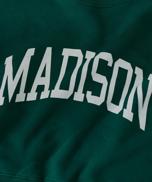 natural couture（ナチュラルクチュール）の「【大人ナチュ】ショート丈ロゴトレーナー（スウェット・レディース・スミクロ/グリーン/グレー/オフホワイト・FREE）」の22枚目の写真