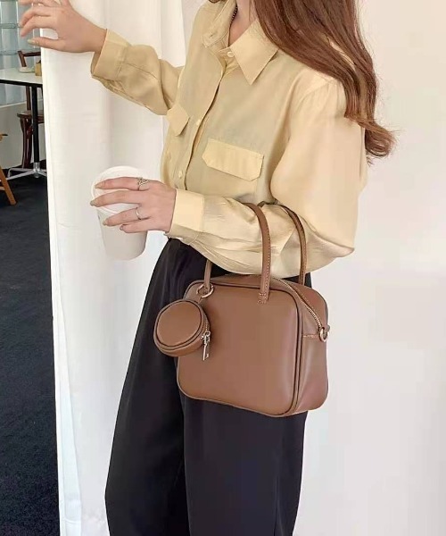 yuue' ( wear )(ユーイ)の「2way ミニボストンバッグ / ショルダーバッグ コインケース付き(ボストンバッグ・レディース・ホワイト/ブラック/ブラウン/ライトブラウン・FREE)」の3枚目の写真