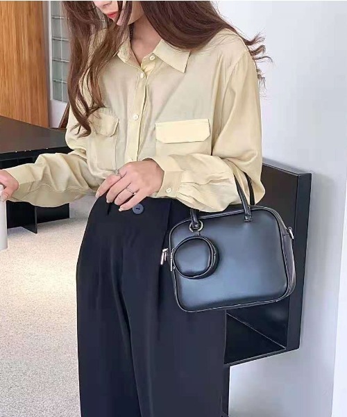 yuue' ( wear )(ユーイ)の「2way ミニボストンバッグ / ショルダーバッグ コインケース付き(ボストンバッグ・レディース・ホワイト/ブラック/ブラウン/ライトブラウン・FREE)」の10枚目の写真