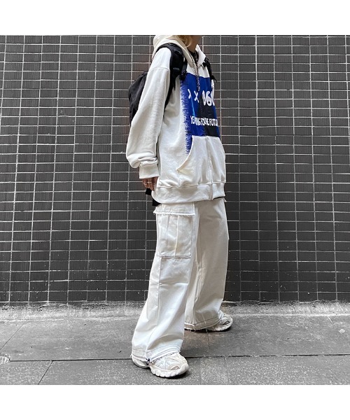 .KOM（ドットコム）の「A'GEM/9 × .kom『.kom/ドットケーオーエム』Stitch Design Wide-Silhouette Pants/ステッチルーズシルエットパンツ（カーゴパンツ・メンズ・ブラック/ホワイト・M/L）」の5枚目の写真