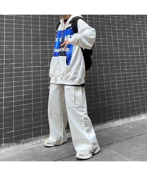 .KOM（ドットコム）の「A'GEM/9 × .kom『.kom/ドットケーオーエム』Stitch Design Wide-Silhouette Pants/ステッチルーズシルエットパンツ（カーゴパンツ・メンズ・ブラック/ホワイト・M/L）」の9枚目の写真