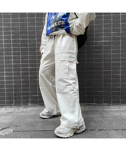 .KOM（ドットコム）の「A'GEM/9 × .kom『.kom/ドットケーオーエム』Stitch Design Wide-Silhouette Pants/ステッチルーズシルエットパンツ（カーゴパンツ・メンズ・ブラック/ホワイト・M/L）」の12枚目の写真