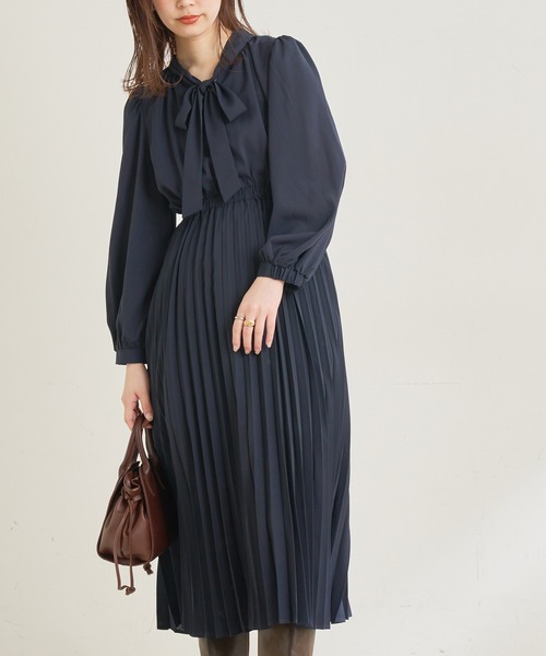 Web限定カラー有り コレ1枚でコーデが決まるお上品ボータイプリーツワンピース ワンピース Natural Couture ナチュラルクチュール のファッション通販 Zozotown Web限定カラー有り コレ1枚でコーデが決まるお上品ボータイプリーツワンピース ワンピース Natural Couture ナチュラルクチュール のファッション通販 Zozotown