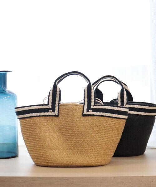 fredy emue（フレディエミュ）の「コンビハンドルブレードバッグ（トートバッグ・レディース・ベージュ/ブラック・FREE）」の10枚目の写真