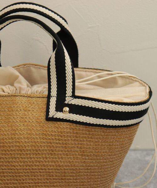 fredy emue（フレディエミュ）の「コンビハンドルブレードバッグ（トートバッグ・レディース・ベージュ/ブラック・FREE）」の18枚目の写真