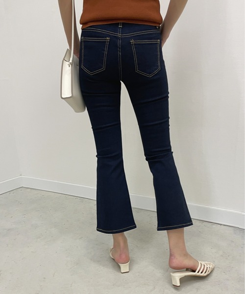 StyleSea(スタイルシー)の「フレアデニムパンツ(デニムパンツ・レディース・インディゴブルー・24inch/25inch/26inch/27inch/23inch)」の9枚目の写真