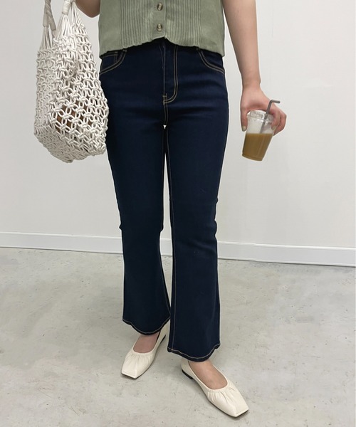 StyleSea(スタイルシー)の「フレアデニムパンツ(デニムパンツ・レディース・インディゴブルー・24inch/25inch/26inch/27inch/23inch)」の12枚目の写真