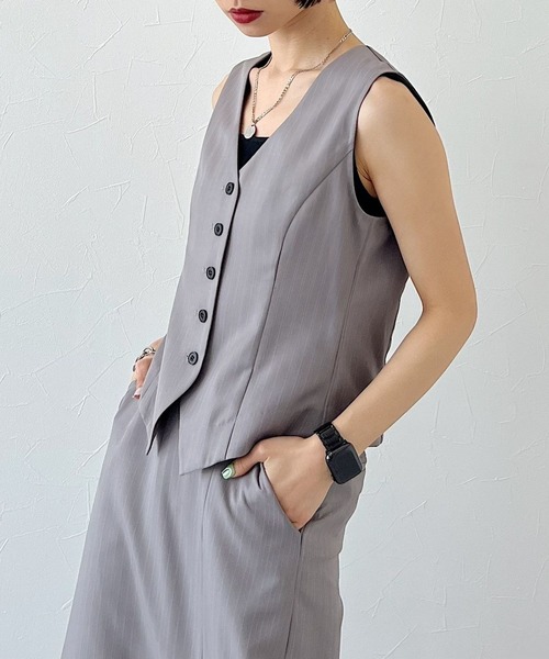 PAGEBOY（ページボーイ）の「CORE / ピンストライプショートジレ