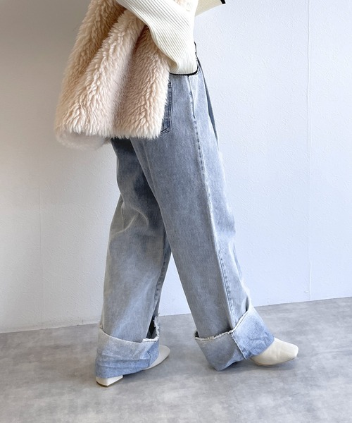 w closet（ダブルクローゼット）の「【お気に入り数1.6万人突破】裾ロールUPデニムワイドパンツ（デニムパンツ・レディース・ネイビー/ケミカルウォッシュ/キナリ/ピンク・FREE）」の15枚目の写真