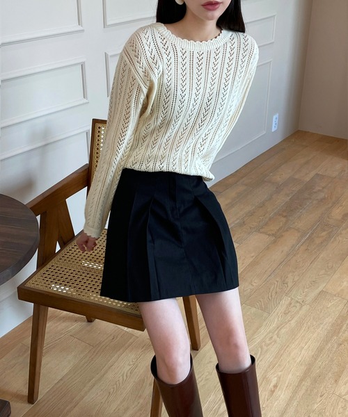 by muni:r（バイ ムニール）の「ローライズミニプリーツスカート（スカート・レディース・ホワイト/ブラック/ベージュ・SMALL/MEDIUM）」の16枚目の写真