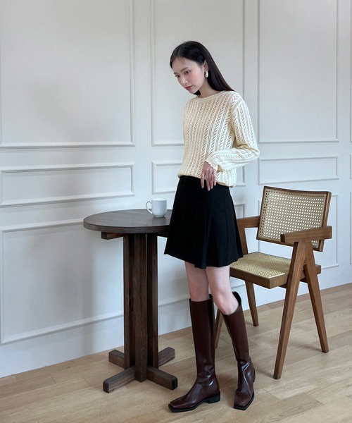 by muni:r（バイ ムニール）の「ローライズミニプリーツスカート（スカート・レディース・ホワイト/ブラック/ベージュ・SMALL/MEDIUM）」の9枚目の写真