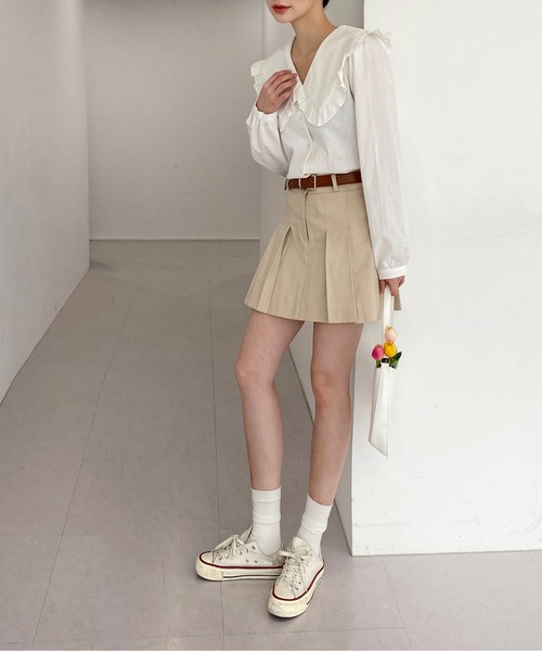 by muni:r（バイ ムニール）の「ローライズミニプリーツスカート（スカート・レディース・ホワイト/ブラック/ベージュ・SMALL/MEDIUM）」の17枚目の写真