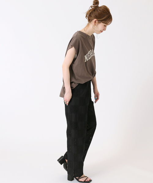 B.C STOCK（ベーセーストック）の「カレッジアーチロゴTシャツ（Tシャツ/カットソー・レディース・ベージュ/ブラック/ブルー系その他/ホワイト・FREE）」の9枚目の写真