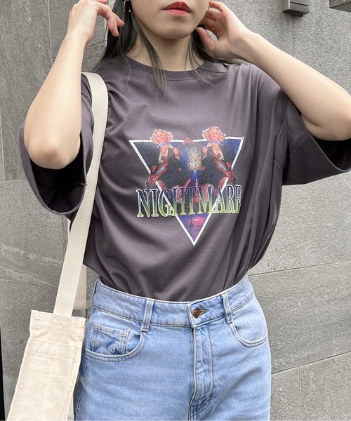 one way(ワンウェイ)の「ROCK BIG Tシャツ(Tシャツ/カットソー・レディース・ホワイト/チャコールグレー/ブラック/ホワイト系その他・FREE)」の6枚目の写真