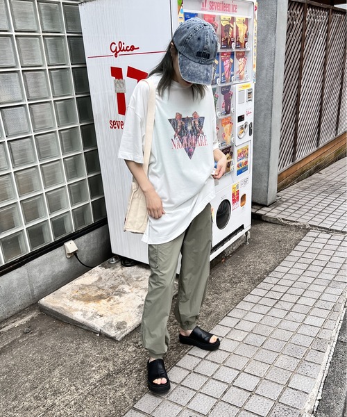 one way(ワンウェイ)の「ROCK BIG Tシャツ(Tシャツ/カットソー・レディース・ホワイト/チャコールグレー/ブラック/ホワイト系その他・FREE)」の18枚目の写真