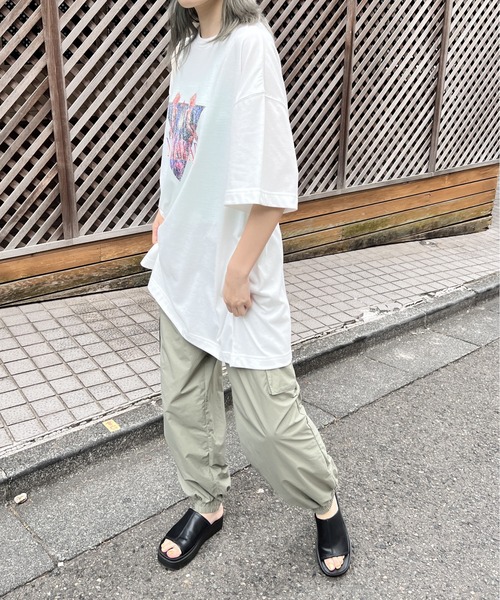 one way(ワンウェイ)の「ROCK BIG Tシャツ(Tシャツ/カットソー・レディース・ホワイト/チャコールグレー/ブラック/ホワイト系その他・FREE)」の15枚目の写真