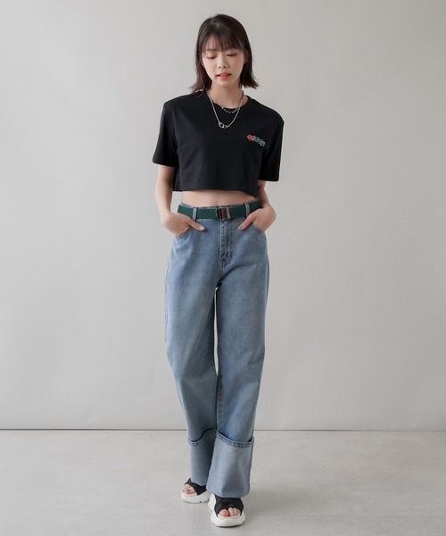 SPINNS(スピンズ)の「ロールアップ デニムストレートパンツ(デニムパンツ・レディース・インディゴブルー/ブルー・ONESIZE)」の7枚目の写真