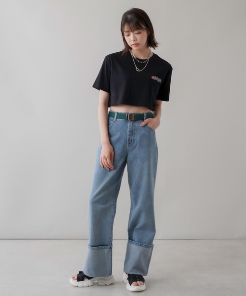 SPINNS(スピンズ)の「ロールアップ デニムストレートパンツ(デニムパンツ・レディース・インディゴブルー/ブルー・ONESIZE)」の9枚目の写真