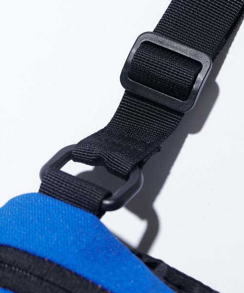 XLARGE（エクストララージ）の「FUNCTIONAL SHOULDER MINI BAG（ショルダーバッグ・メンズ・ブラック/オリーブ/ブルー・ONE SIZE）」の9枚目の写真