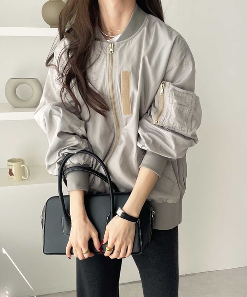 GeeRA(ジーラ)の「ビッグシルエットMA-1(MA-1・レディース・ブラック/サンドグレー・SMALL/MEDIUM/LARGE/X-LARGE)」の12枚目の写真