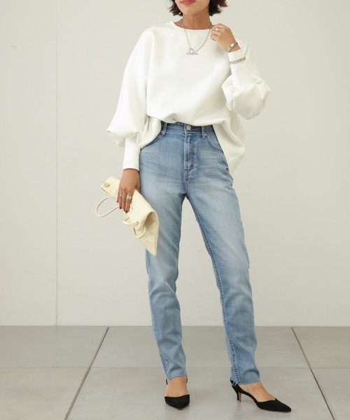 OUVRAGE CLASSE（ウヴラージュクラス）の「袖ボリュームプルオーバー（Tシャツ/カットソー・レディース・オフホワイト/チャコールグレー/ダークグレー・FREE）」の9枚目の写真