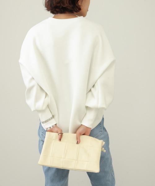 OUVRAGE CLASSE（ウヴラージュクラス）の「袖ボリュームプルオーバー（Tシャツ/カットソー・レディース・オフホワイト/チャコールグレー/ダークグレー・FREE）」の14枚目の写真