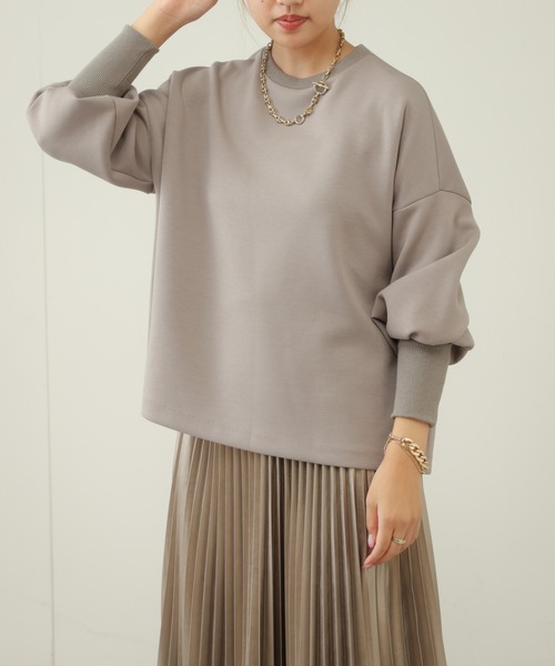 OUVRAGE CLASSE（ウヴラージュクラス）の「袖ボリュームプルオーバー（Tシャツ/カットソー・レディース・オフホワイト/チャコールグレー/ダークグレー・FREE）」の16枚目の写真
