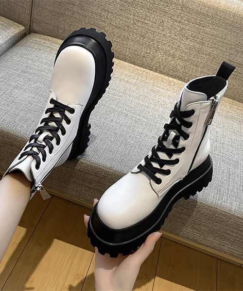 c.u.l（シーユーエル）の「PUレザー レースアップ厚底ブーツ culs33（ブーツ・レディース・ホワイト/ブラック・40/38/39/41/42/43/36/37）」の4枚目の写真