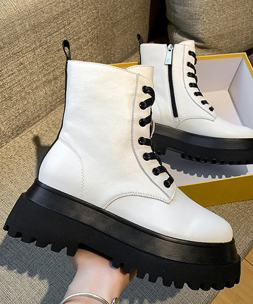 c.u.l（シーユーエル）の「PUレザー レースアップ厚底ブーツ culs33（ブーツ・レディース・ホワイト/ブラック・40/38/39/41/42/43/36/37）」の5枚目の写真