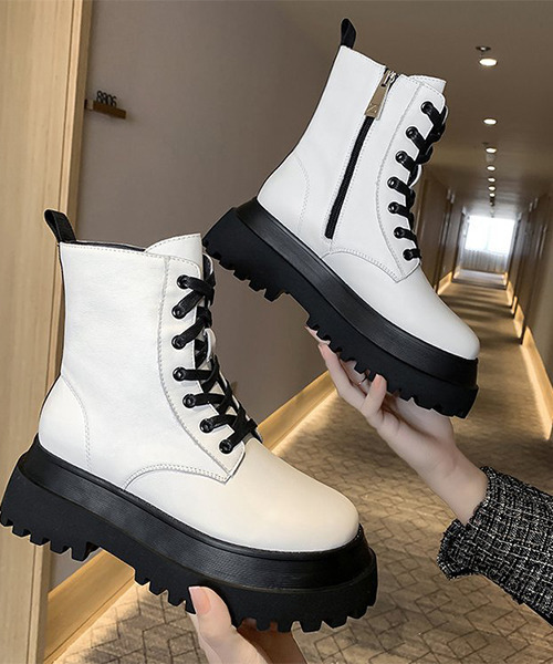 c.u.l（シーユーエル）の「PUレザー レースアップ厚底ブーツ culs33（ブーツ・レディース・ホワイト/ブラック・40/38/39/41/42/43/36/37）」の7枚目の写真