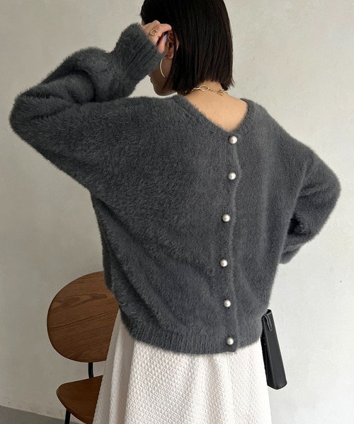 prose verse(プロズヴェール)の「パールボタン2WAYシャギーニットカーデ(カーディガン/ボレロ・レディース・グレイッシュベージュ/チャコールグレー/ピンク/ネイビー/イエロー・フリ-)」の19枚目の写真