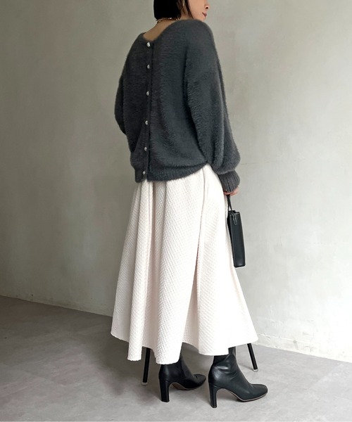 prose verse(プロズヴェール)の「パールボタン2WAYシャギーニットカーデ(カーディガン/ボレロ・レディース・グレイッシュベージュ/チャコールグレー/ピンク/ネイビー/イエロー・フリ-)」の20枚目の写真