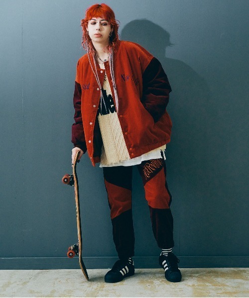 RNA（アールエヌエー）の「J2041 バイカラーパディングスタジャン