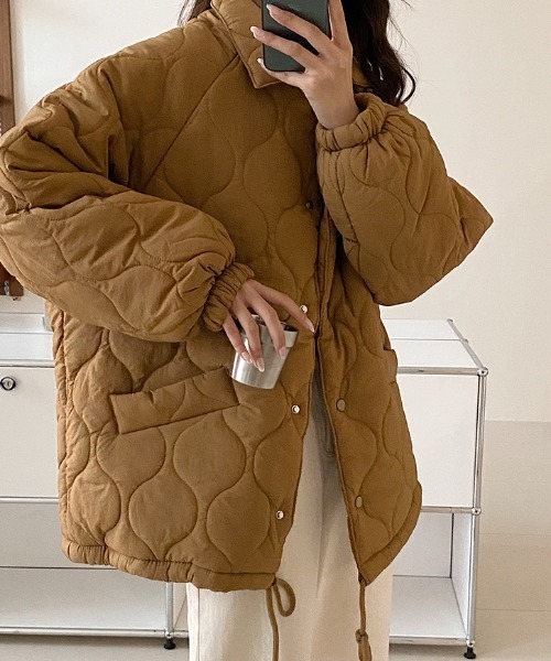 裏ボアオーバーサイズキルティングジャケット（ダウンジャケット