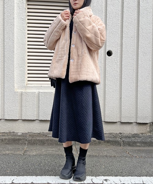 Jewelobe（ジュエローブ）の「針抜きフェイクファーレギュラーカラーブルゾン（ブルゾン・レディース・オフホワイト/ベージュ/ブラック・FREE）」の4枚目の写真