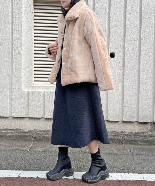 Jewelobe（ジュエローブ）の「針抜きフェイクファーレギュラーカラーブルゾン（ブルゾン・レディース・オフホワイト/ベージュ/ブラック・FREE）」の5枚目の写真