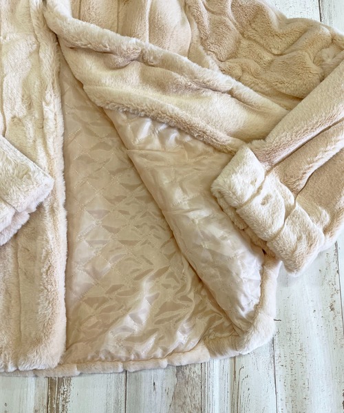 Jewelobe（ジュエローブ）の「針抜きフェイクファーレギュラーカラーブルゾン（ブルゾン・レディース・オフホワイト/ベージュ/ブラック・FREE）」の19枚目の写真