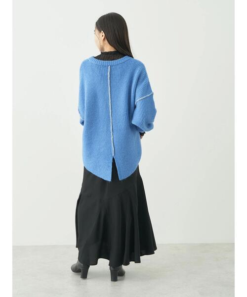 earth music&ecology(アースミュージックアンドエコロジー)の「配色ステッチニットプルオーバー(ニット/セーター・レディース・ブルー/ベージュ/イエロー/パープル・FREE)」の8枚目の写真