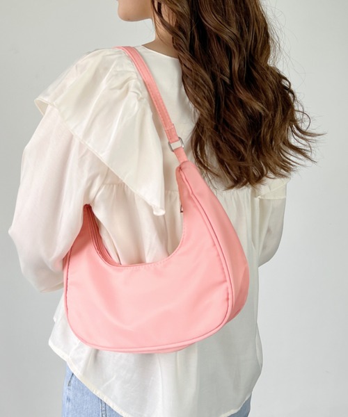 H.Warren（エイチウォーレン）の「カラーハーフムーンミニバッグ（ショルダーバッグ・レディース・イエロー/パープル/ピンク/サックスブルー/アイボリー/ブラック・FREE）」の6枚目の写真