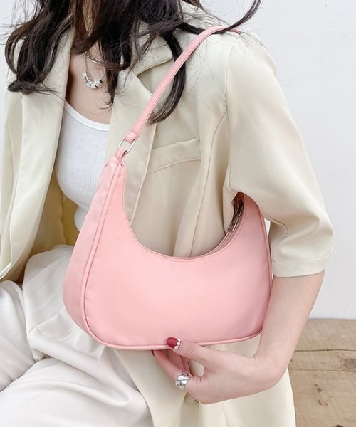 H.Warren（エイチウォーレン）の「カラーハーフムーンミニバッグ（ショルダーバッグ・レディース・イエロー/パープル/ピンク/サックスブルー/アイボリー/ブラック・FREE）」の22枚目の写真