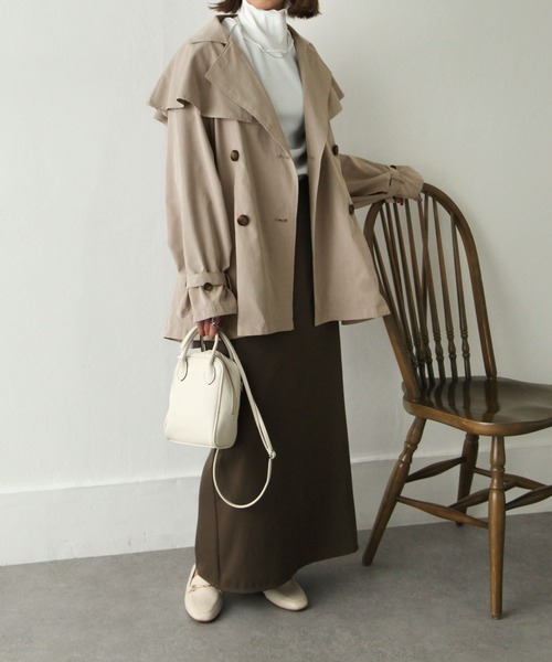 Chillfar（チルファー）の「キャンディ袖ケープヨークコート（トレンチコート・レディース・サンドベージュ/ベージュ/マスタード/グレイッシュベージュ/カーキ/グレー・MEDIUM/LARGE）」の14枚目の写真