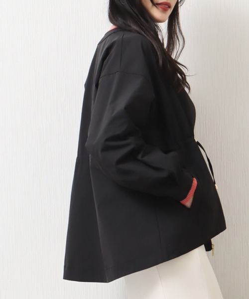 libelle more（リベル モア）の「ウエストドロストギャザー　ノーカラーブルゾン（ブルゾン・レディース・イエロー/ライトカーキ/アイボリー/ブラック・M/L）」の18枚目の写真
