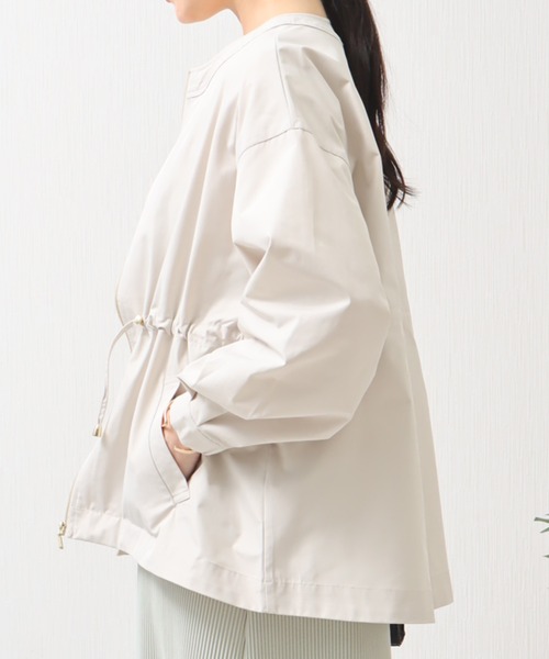 libelle more（リベル モア）の「ウエストドロストギャザー　ノーカラーブルゾン（ブルゾン・レディース・イエロー/ライトカーキ/アイボリー/ブラック・M/L）」の9枚目の写真