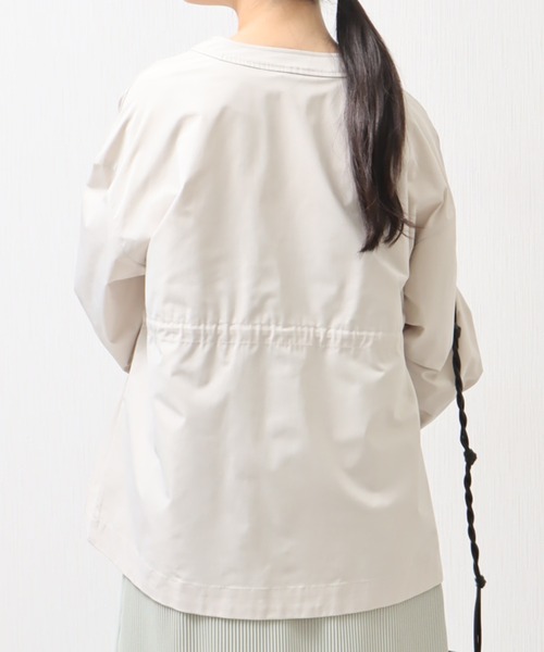 libelle more（リベル モア）の「ウエストドロストギャザー　ノーカラーブルゾン（ブルゾン・レディース・イエロー/ライトカーキ/アイボリー/ブラック・M/L）」の10枚目の写真