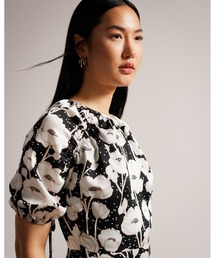 Ted Baker（テッドベーカー）の「ABRIEE フラワープリント
