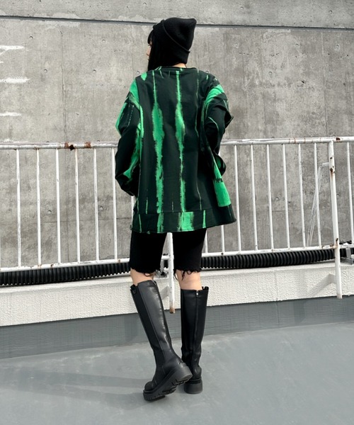 LVEU.(ラブユ.)の「【LVEU.】タイダイ柄オーバースウェット / トップス スウェット トレーナー カットオフ タイダイ 総柄 マーブル オーバー ブラック グリーン パープル ユニセックス(Tシャツ/カットソー・レディース・パープル/グリーン/ブラック・FREE)」の19枚目の写真