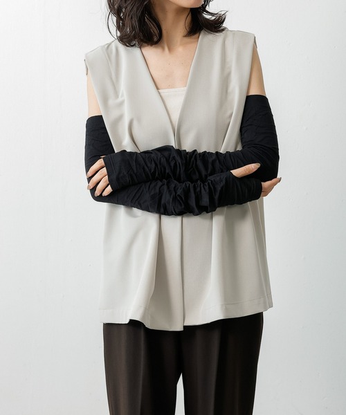 emesuelee(エメスーリー)の「UV対策 キシリトール加工 アームカバー 90cm丈(アームカバー・レディース・ブラック・フリー)」の8枚目の写真